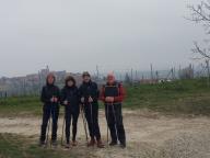 ALLENAMENTO DI NORDIC WALKING