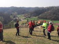 ALLENAMENTO DI NORDIC WALKING